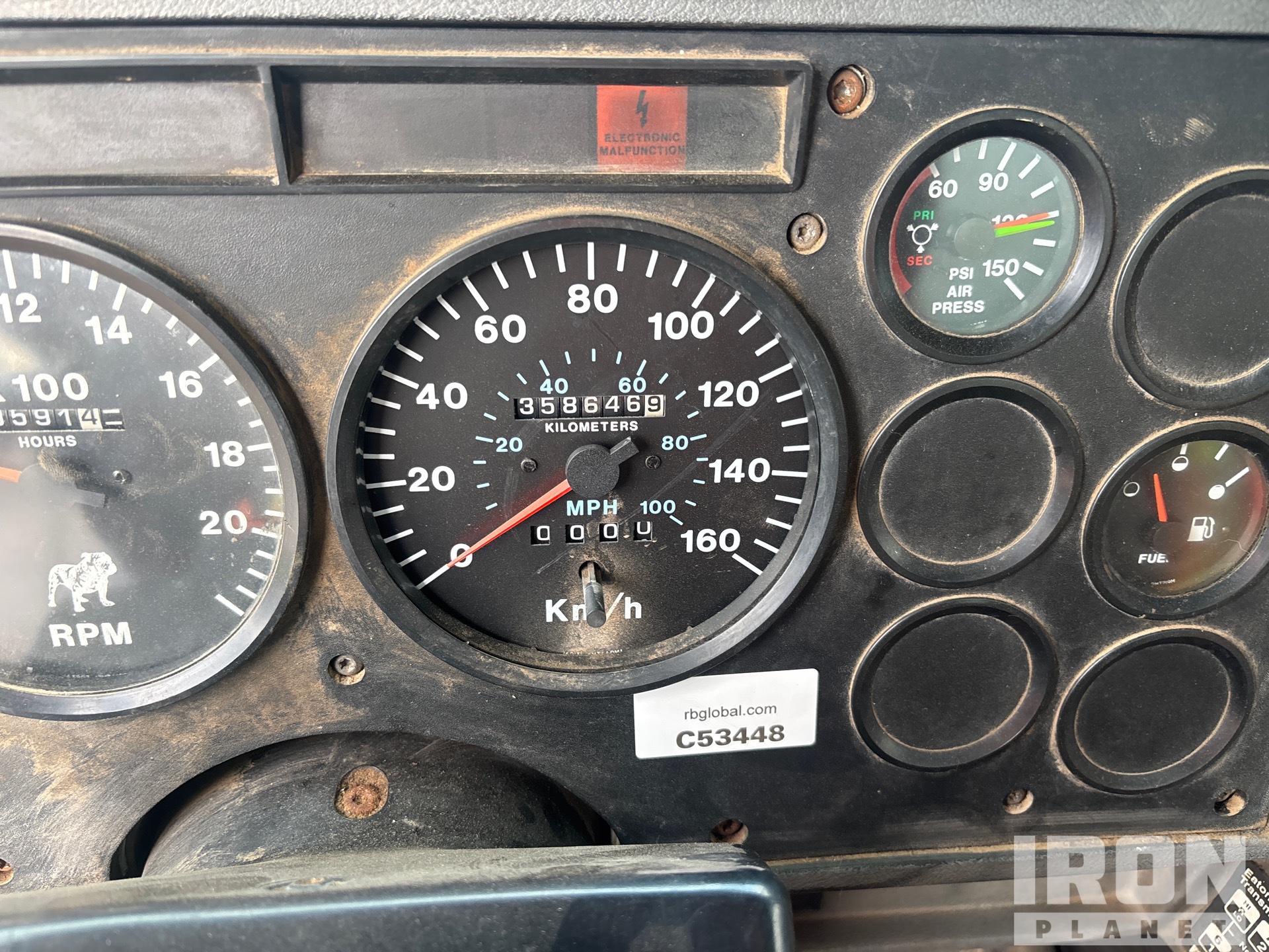 1999 Mack CH613