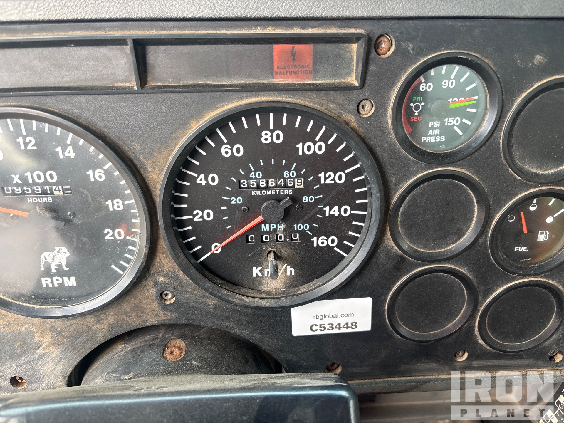 1999 Mack CH613
