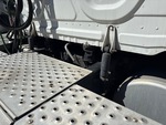 4 Underbody - Truck with Cab Suspension Air Bags