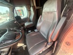 Cab with Seats/armrests