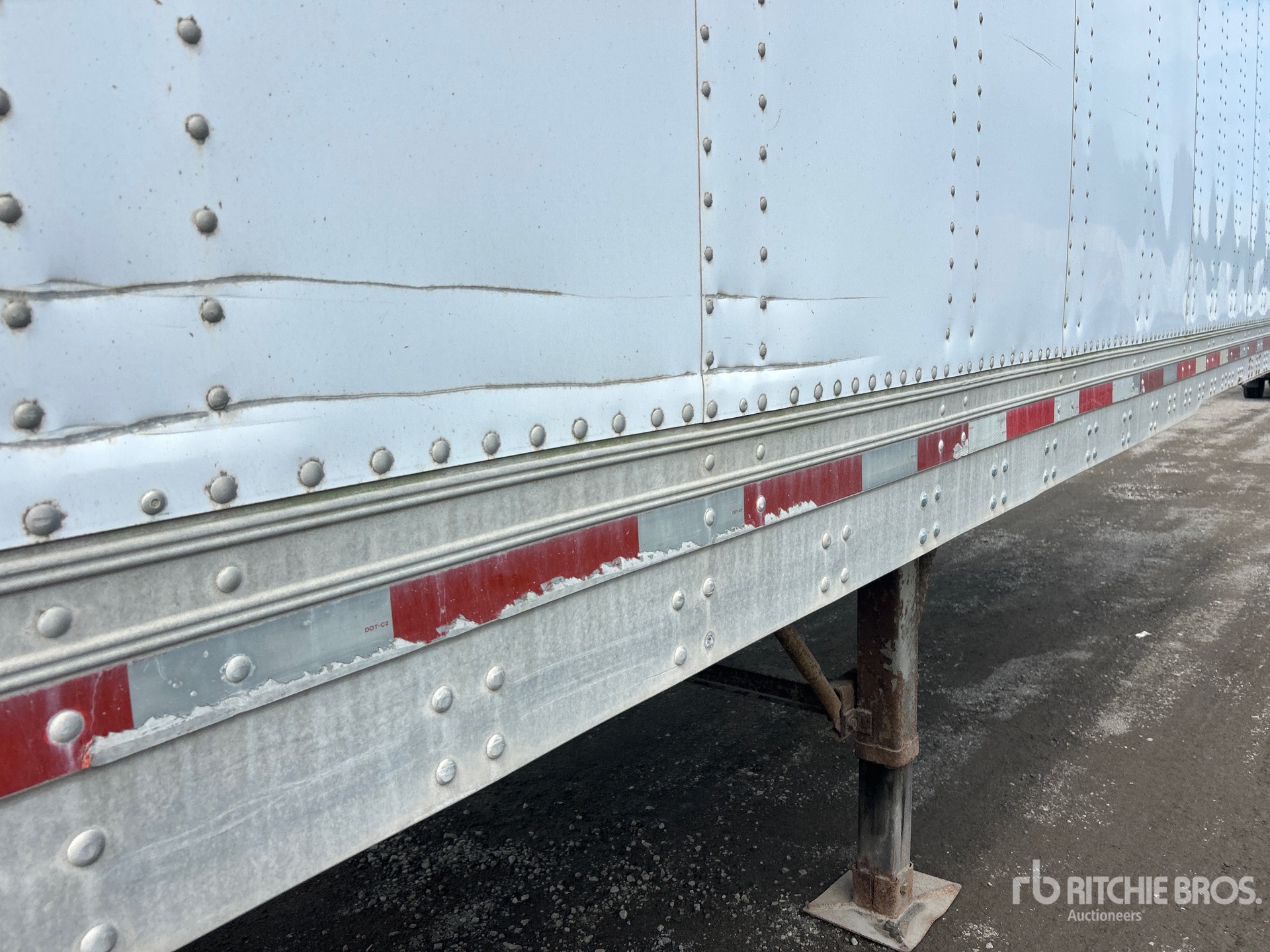 1996 Trailmobile 48 ft x 102 in T/A