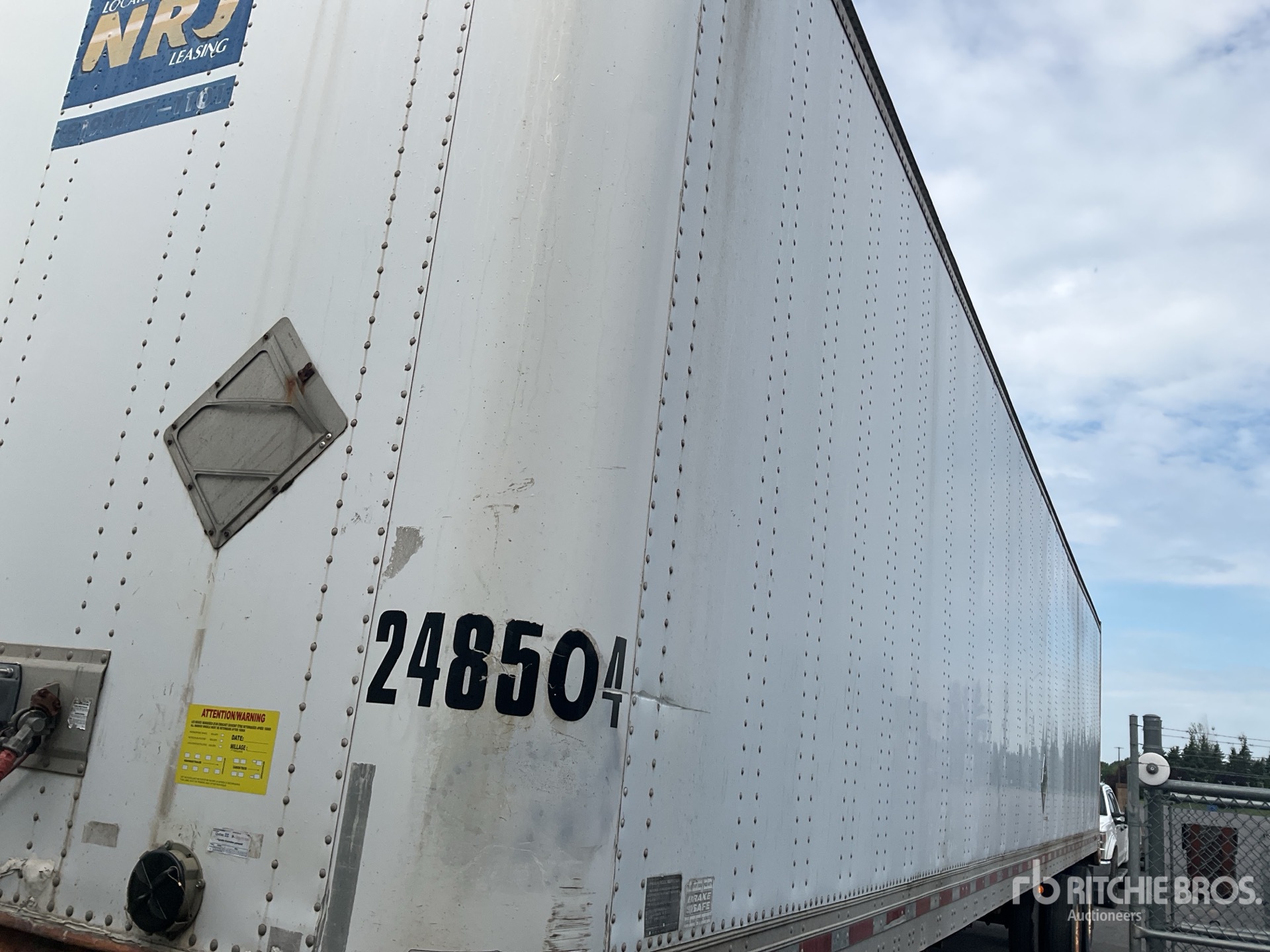 1996 Trailmobile 48 ft x 102 in T/A