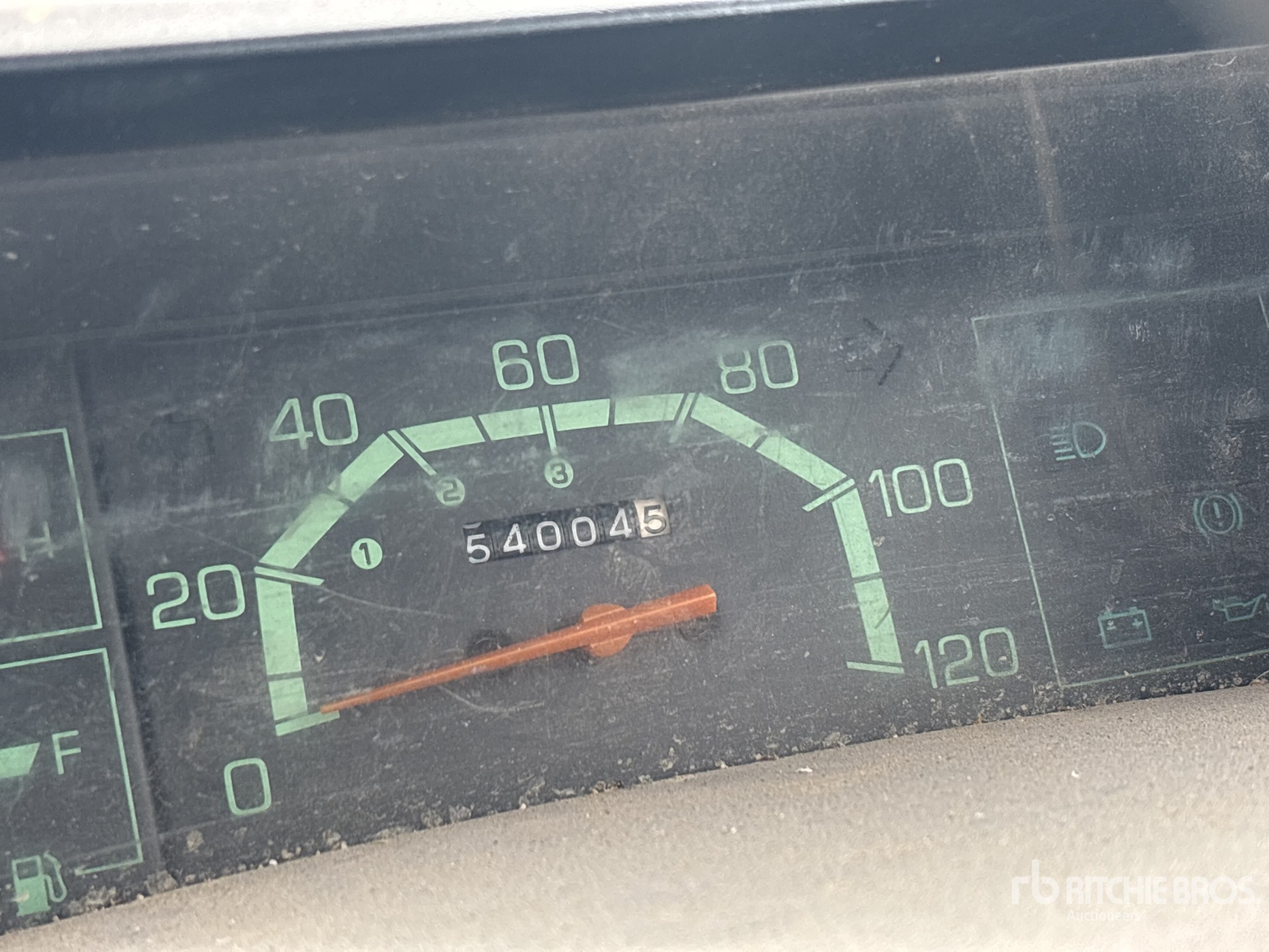 1990 Mitsubishi M-U19T