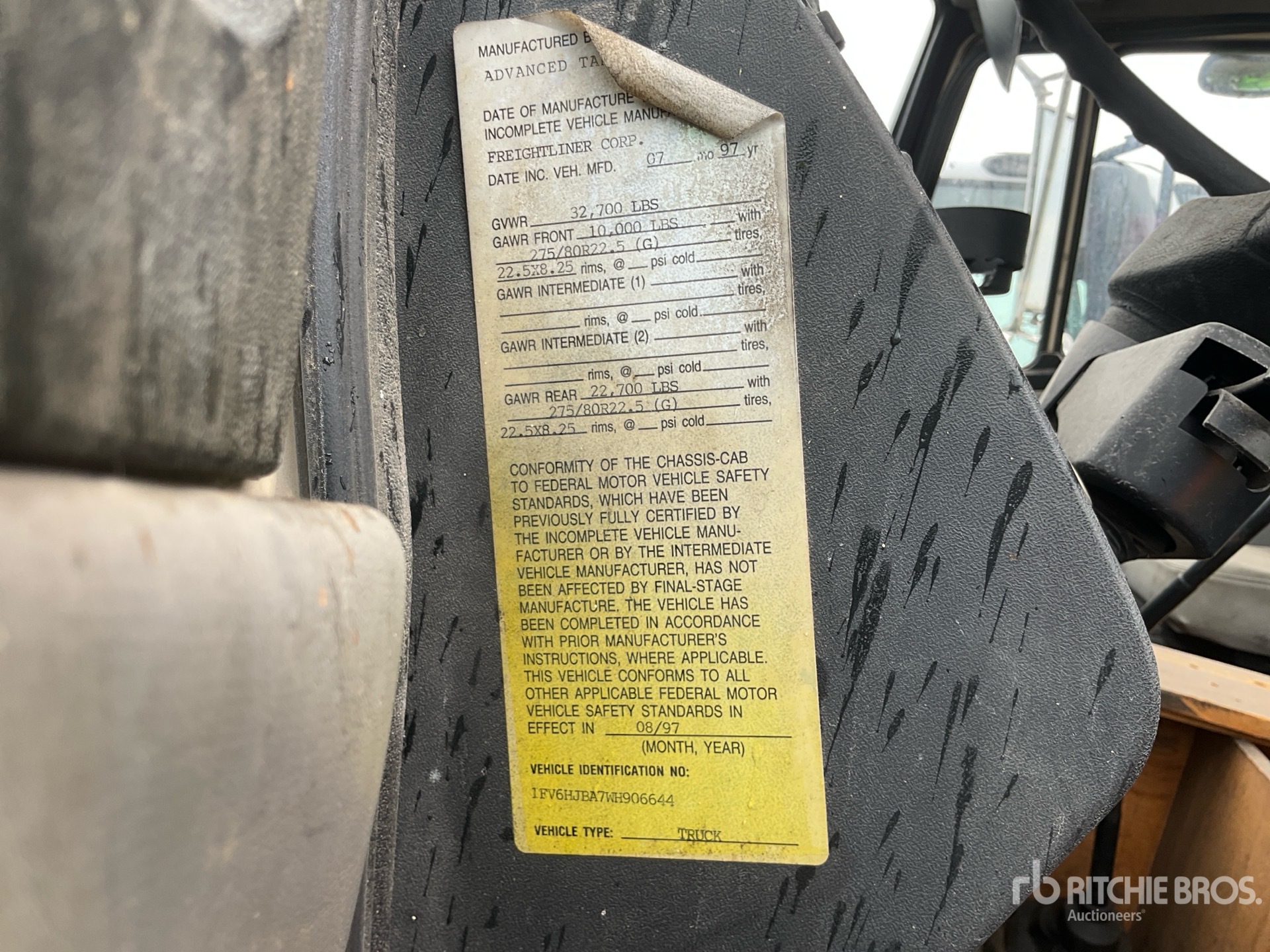 1998 Freightliner FL 70