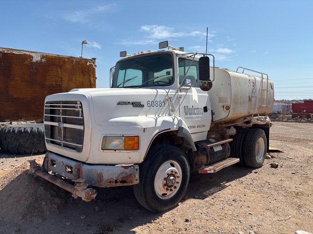 1993 Ford L8000 Water Truck