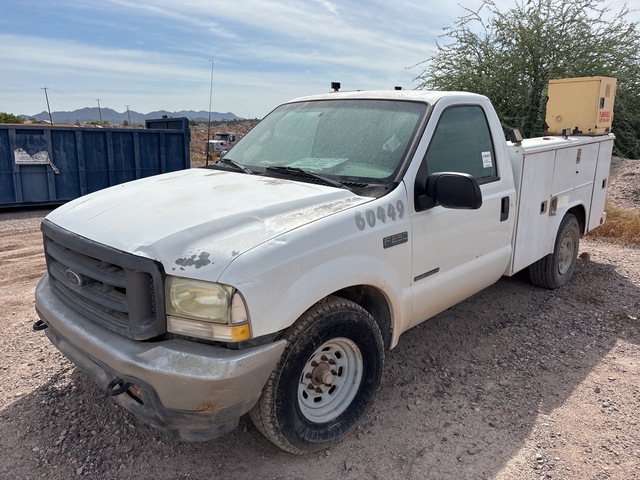 2002 Ford F-250 XL 4x2 Utility Truck