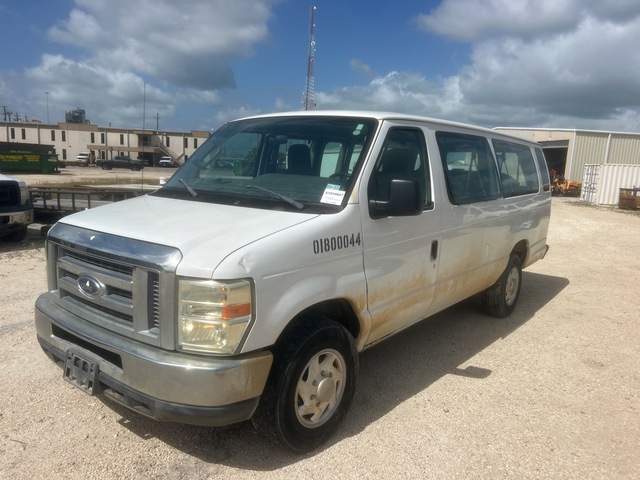 2012 Ford Econoline 10 Passenger Van (Inoperable)