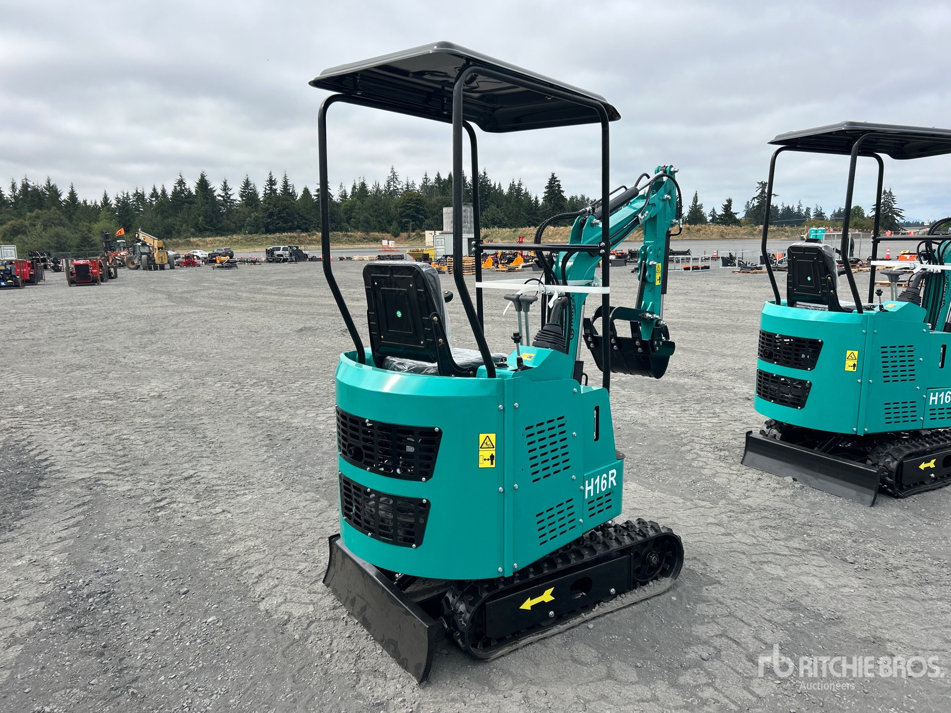 General Appearance with Picture, Right Rear Corner
