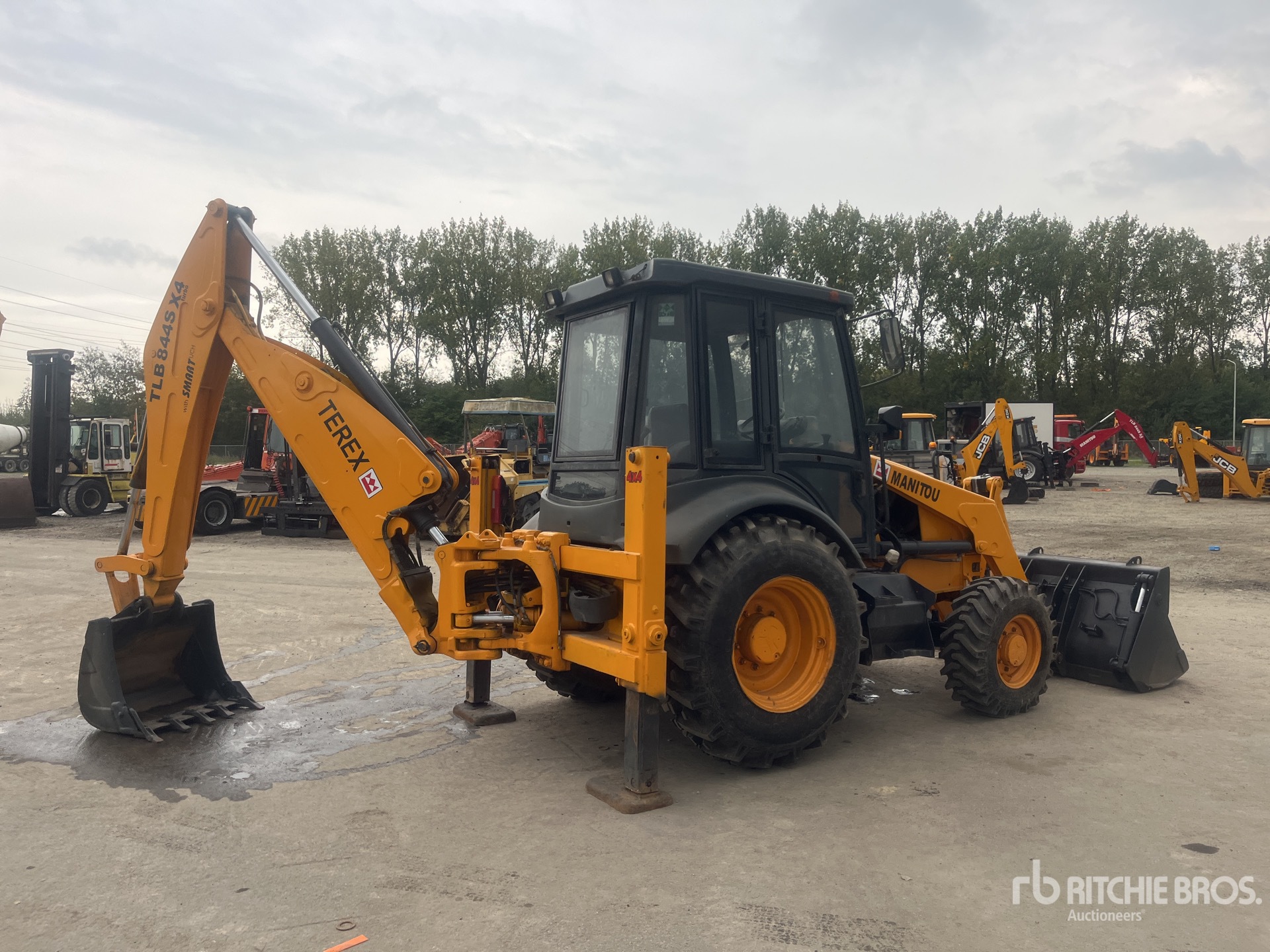 2016 Terex TLB 844SX4