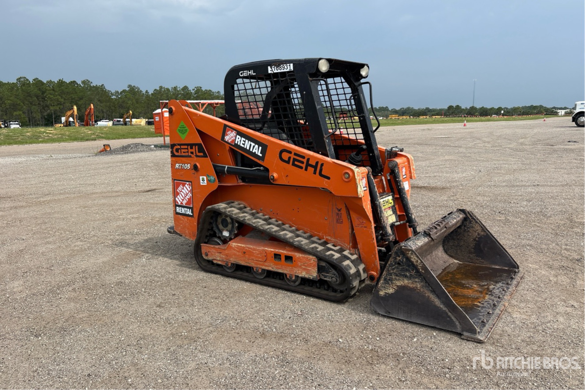 2021 Gehl RT105