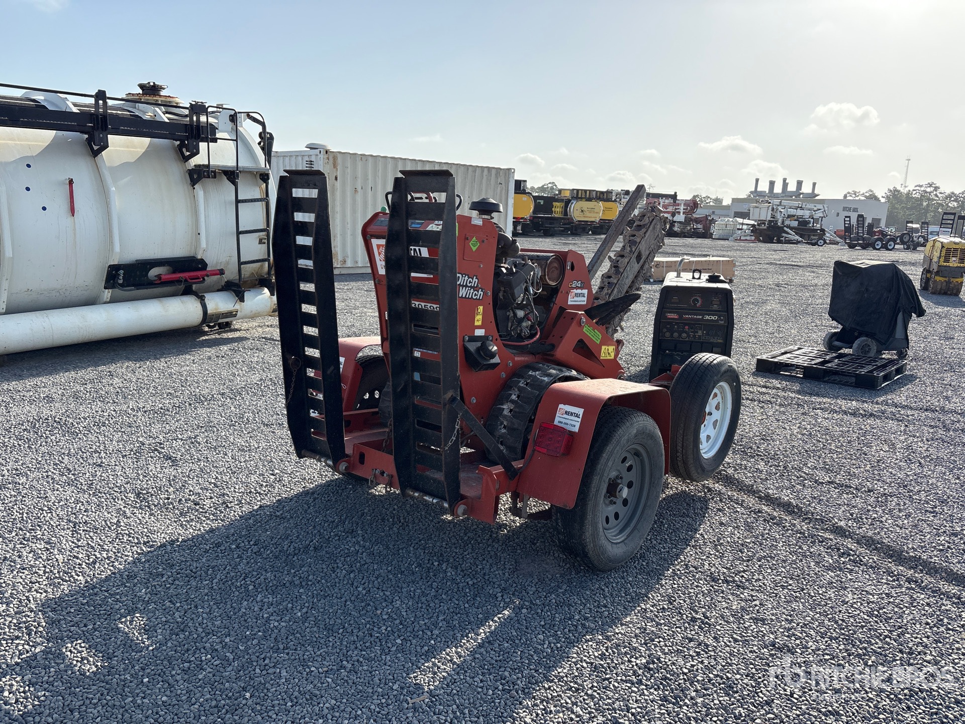 General Appearance with Picture, Right Rear Corner