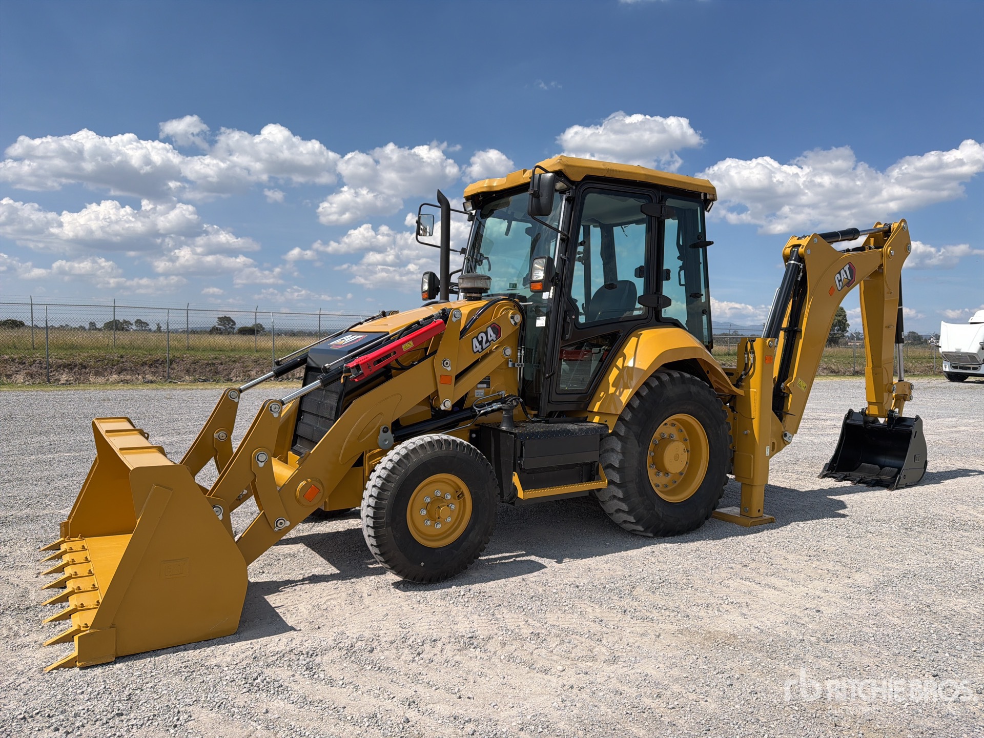 Photo of 2026 Caterpillar 424