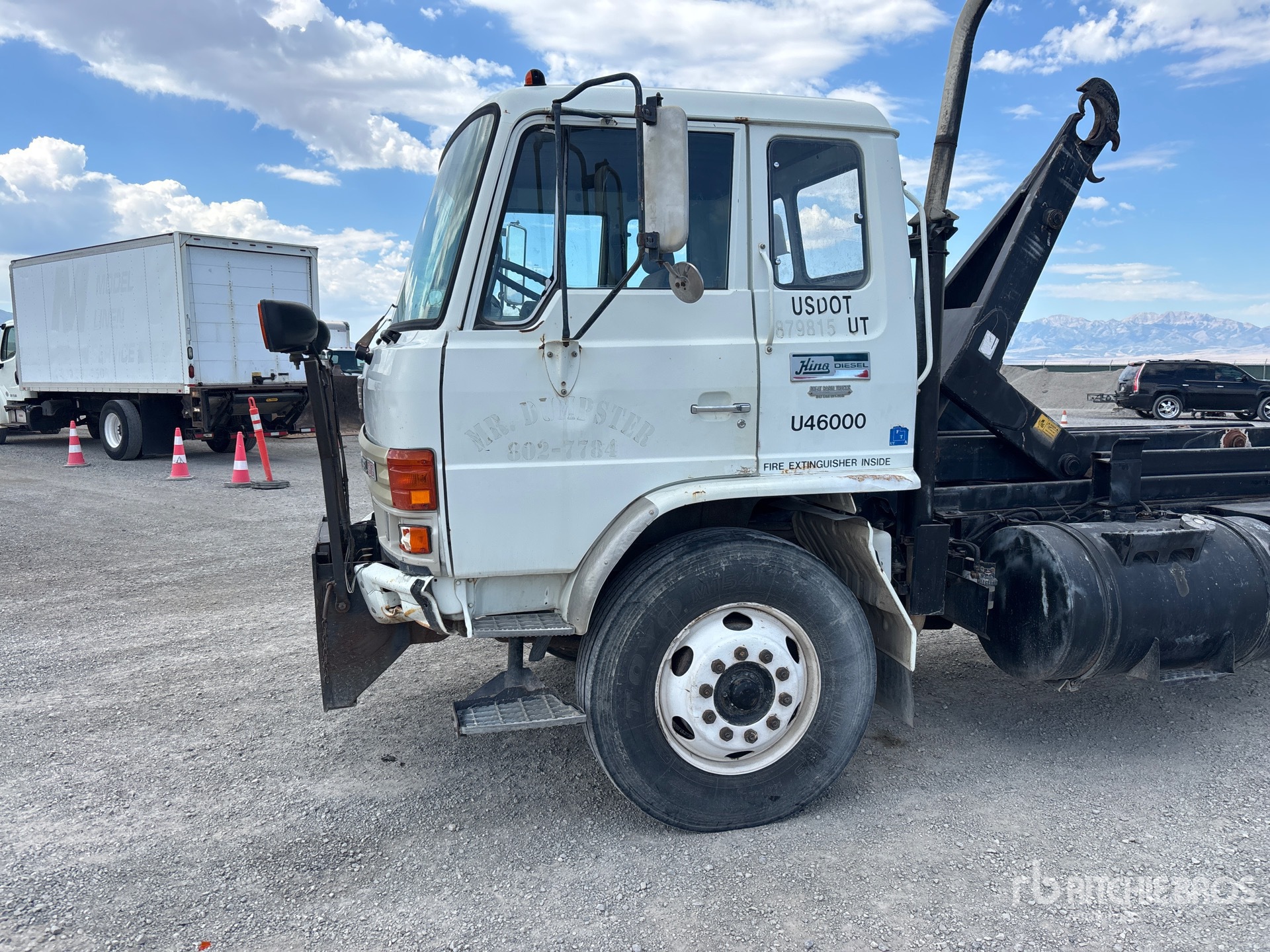 1992 Hino SG