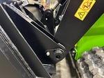 Chassis with Quick Coupler to Arms Pins