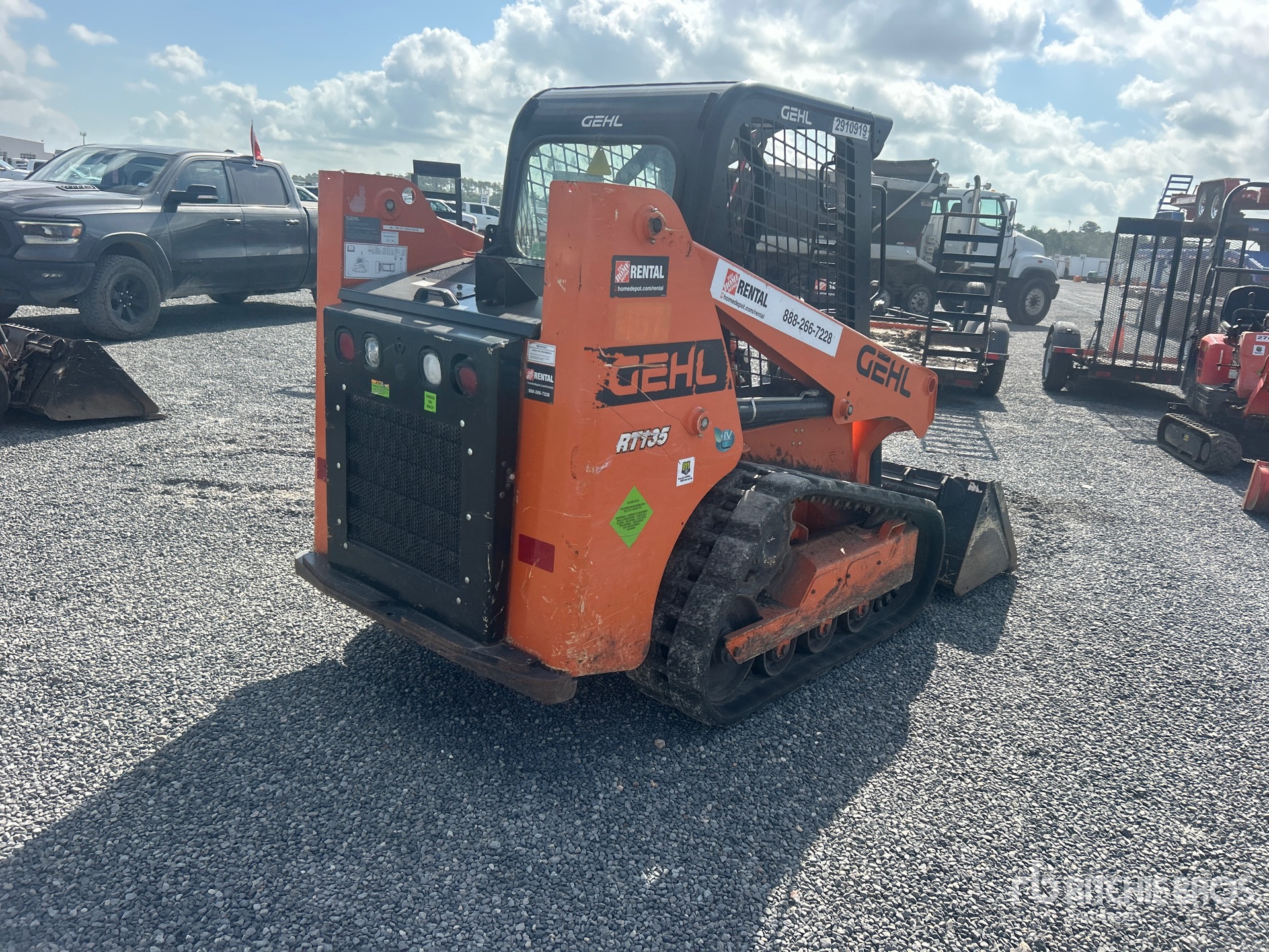 General Appearance with Picture, Right Rear Corner
