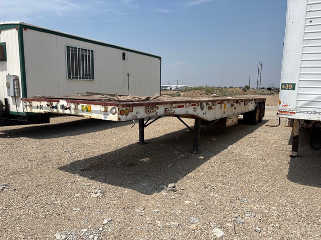 1965 32 ft T/A Flatbed Trailer