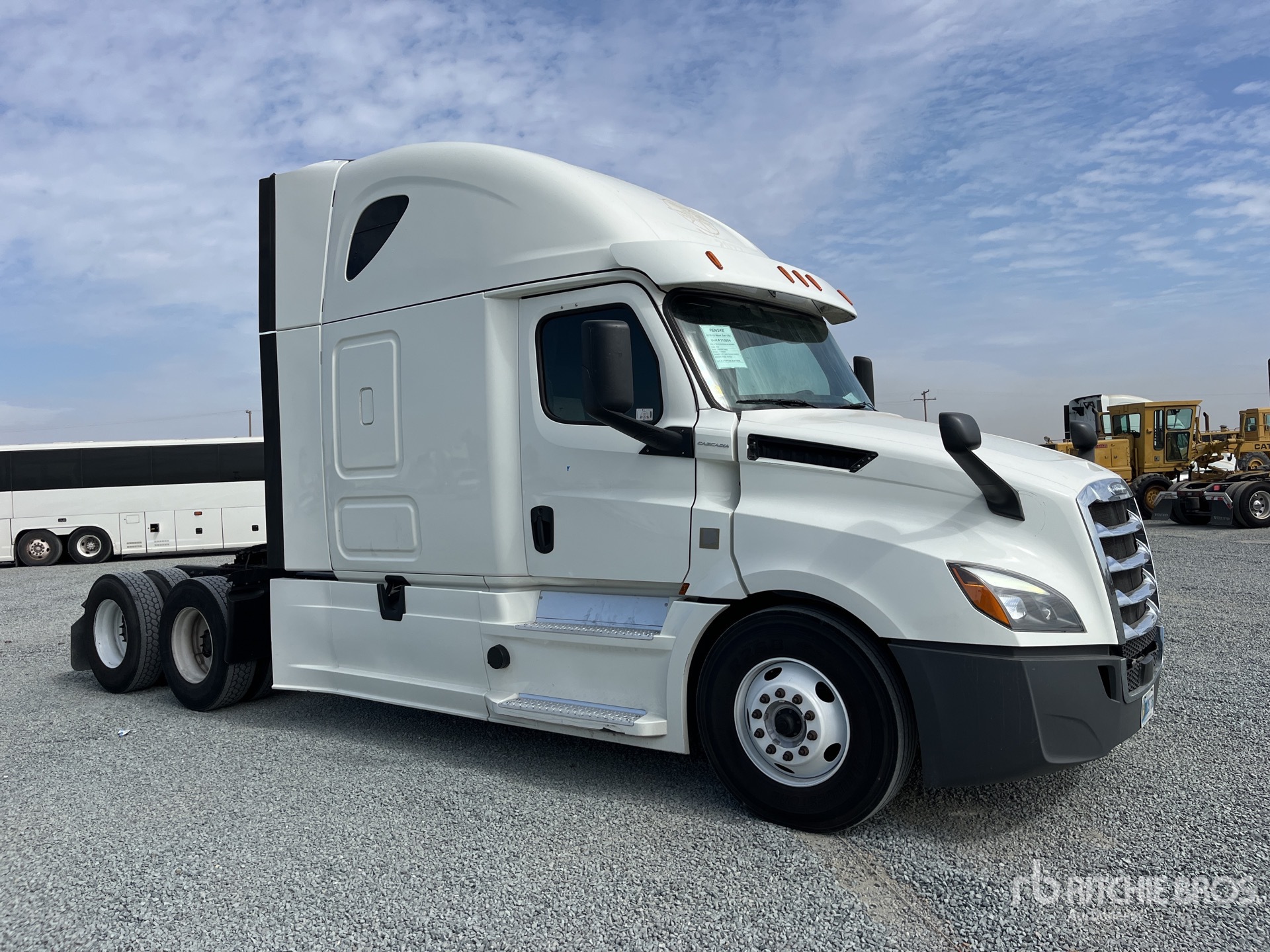 2018 Freightliner CASCADIA 126