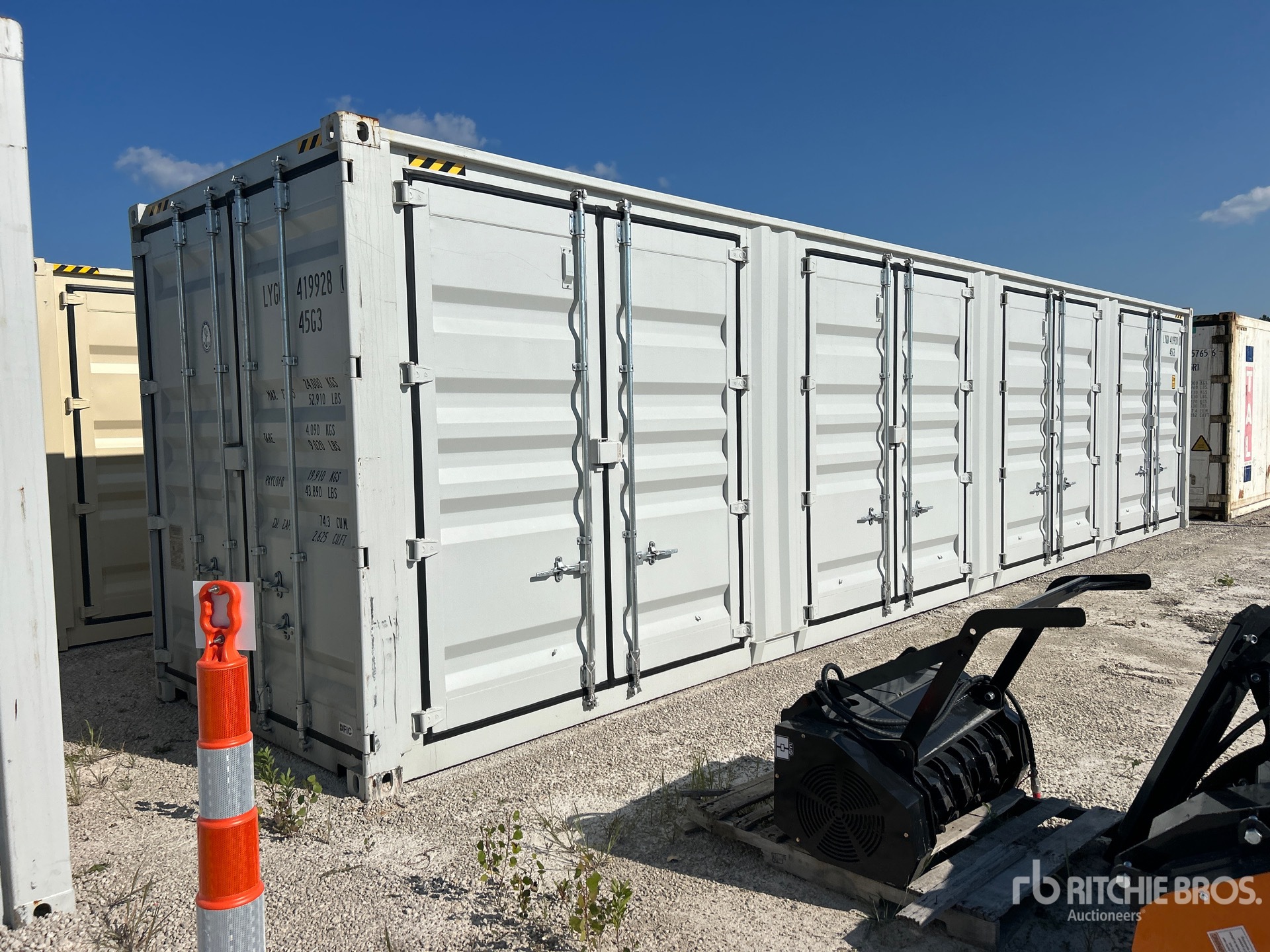 Photo of 2026 AGT 40 FT HQ