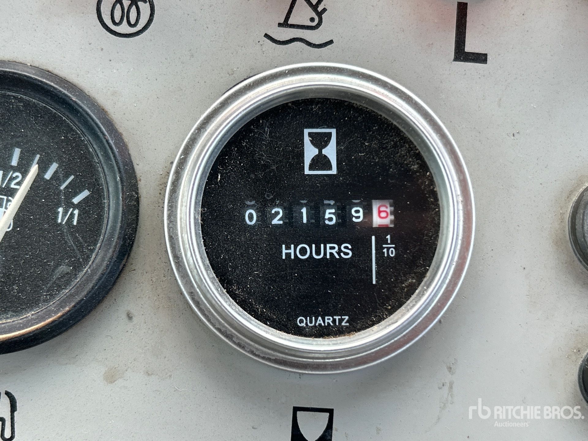 General Appearance with Hour Meter / Odometer