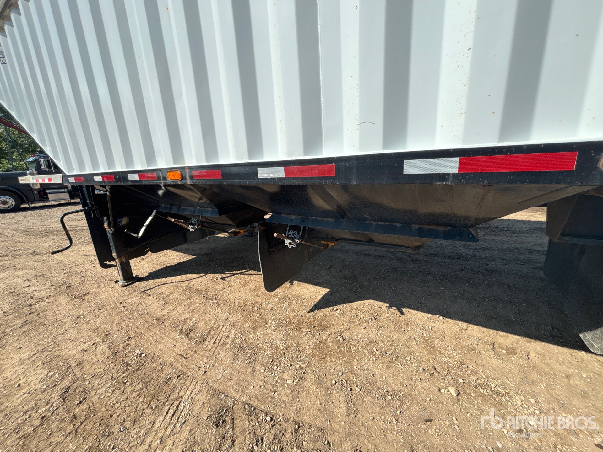 2012 Doepker SUPER B-TRAIN