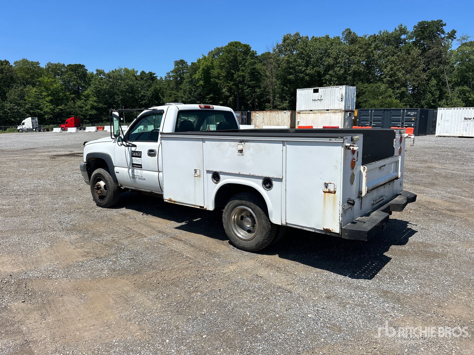 General Appearance with Picture, Left Rear Corner