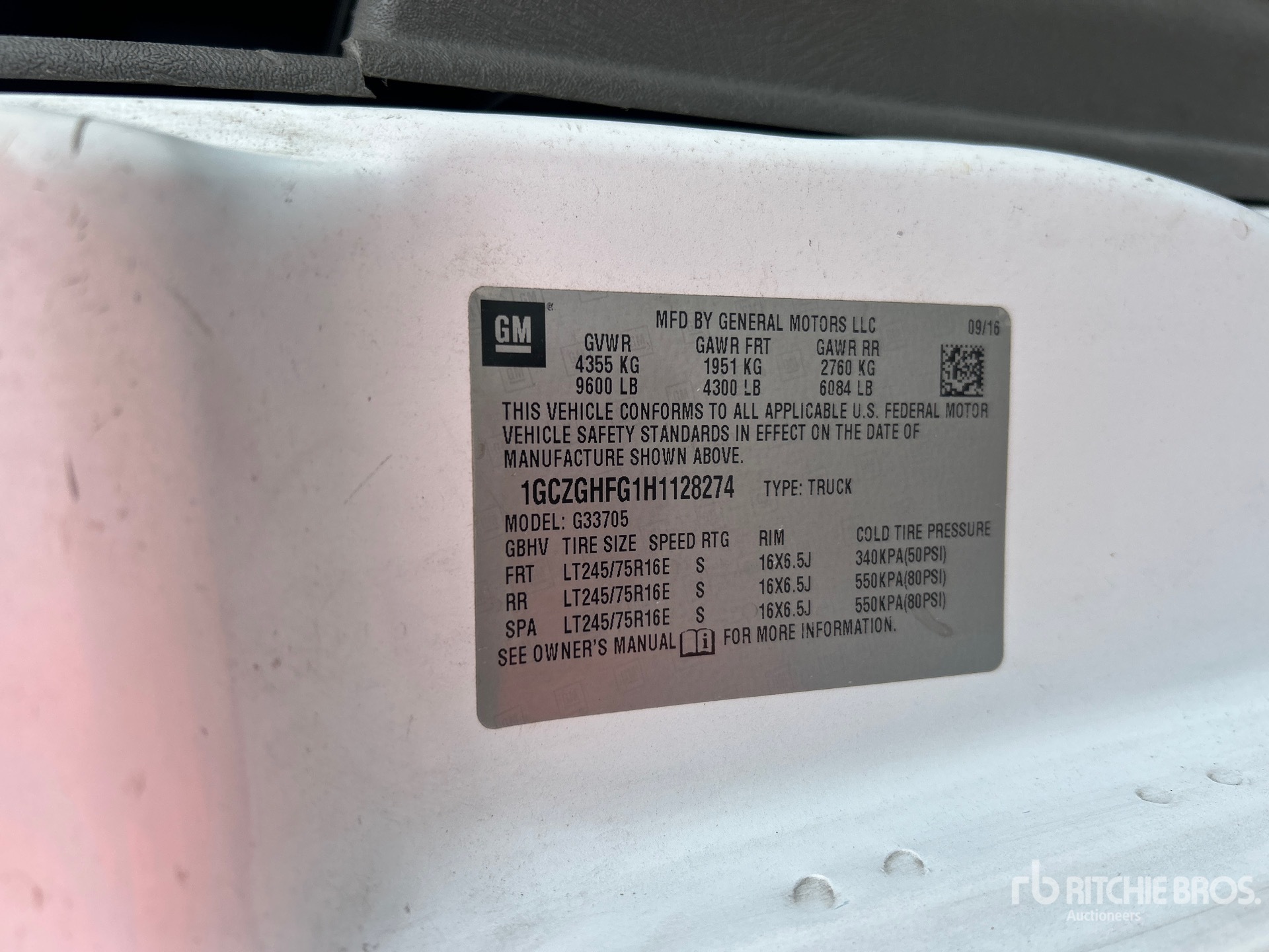 Photo of a 2017 Chevrolet EXPRESS 3500