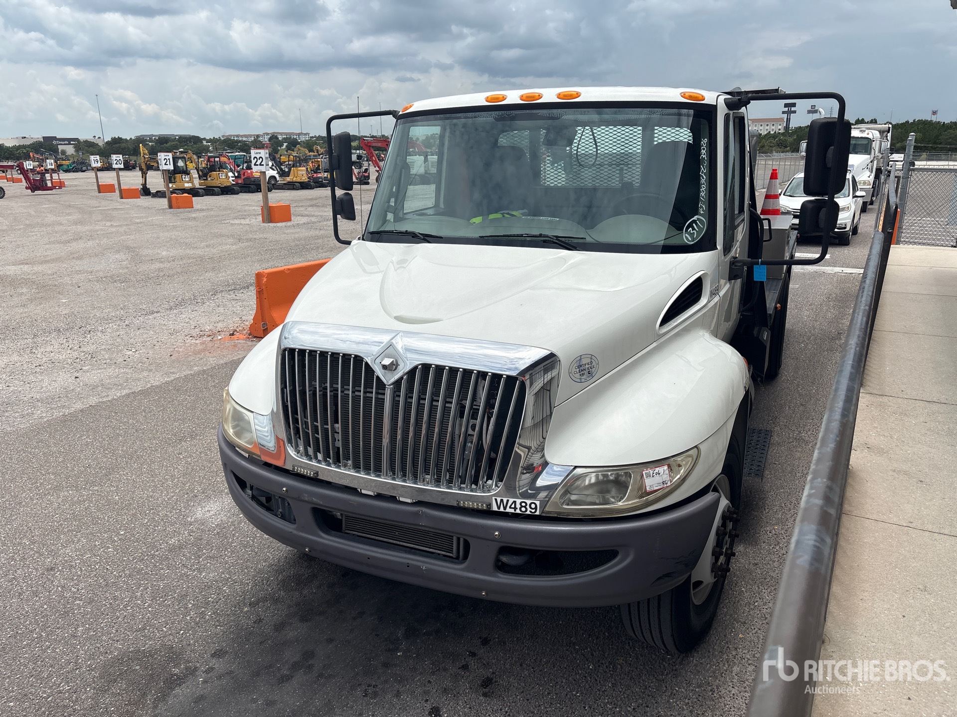 2018 International DuraStar 4300