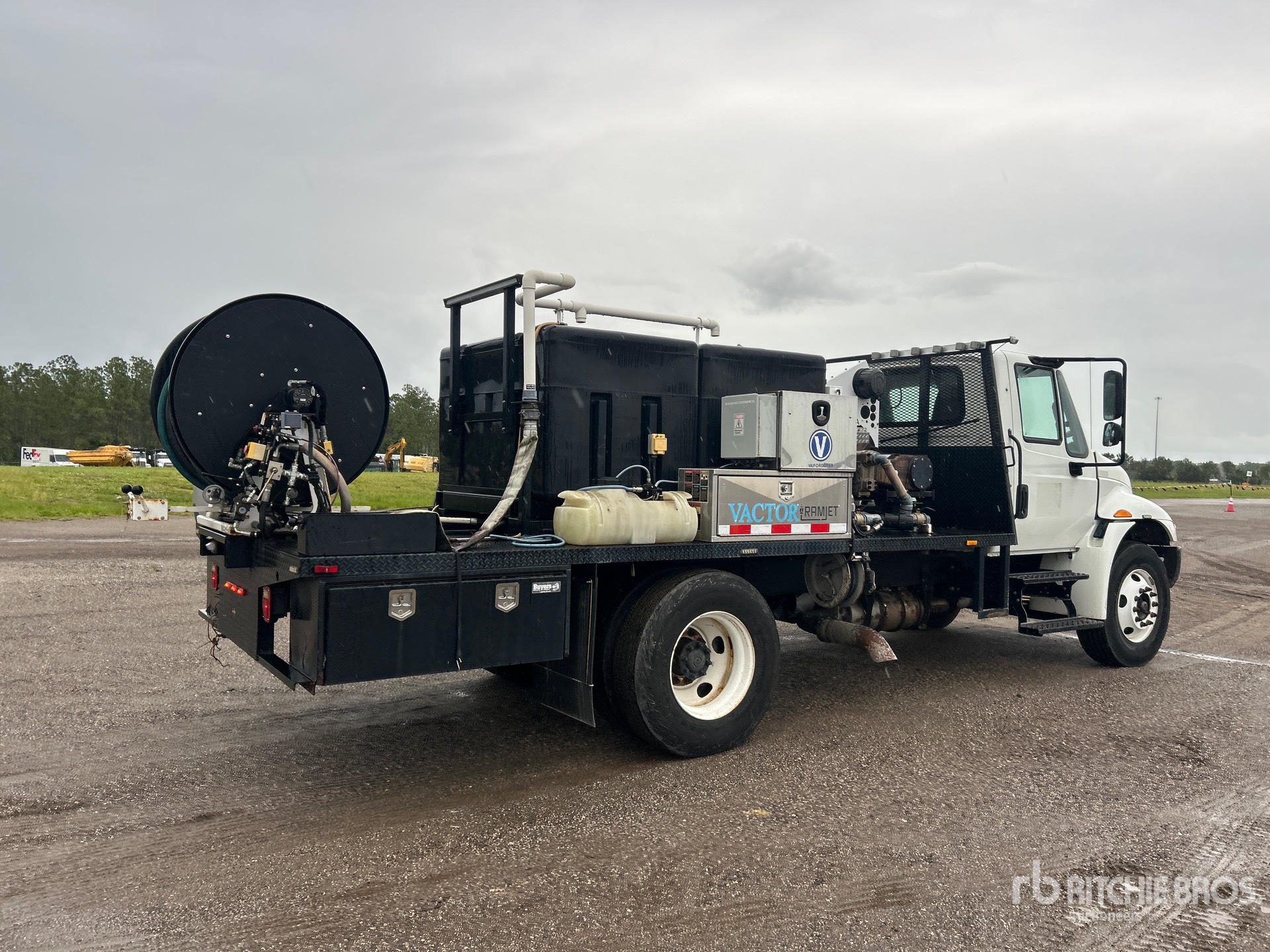 2018 International DuraStar 4300