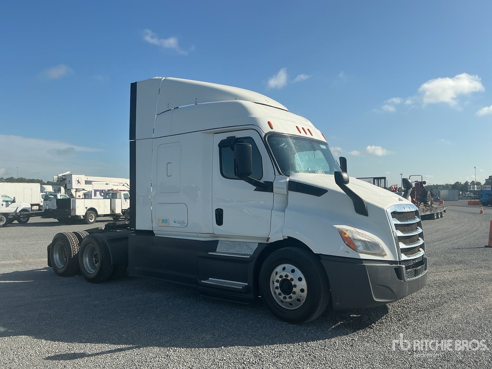2020 Freightliner CASCADIA 116