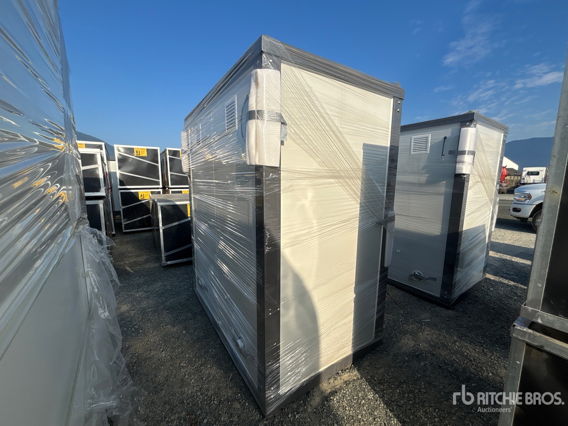 General Appearance with Bild, Ecke hinten rechts