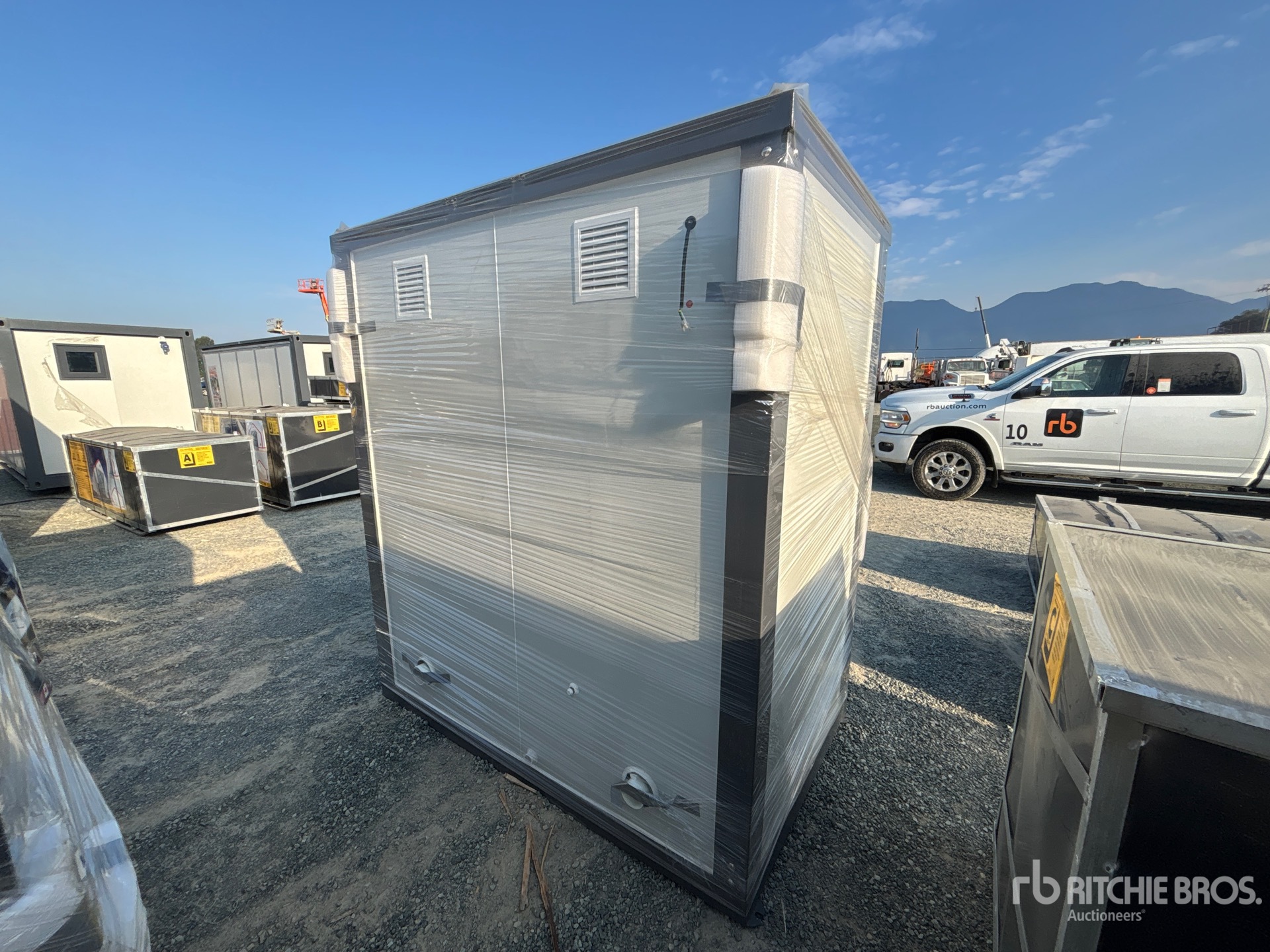 General Appearance with Picture, Right Rear Corner