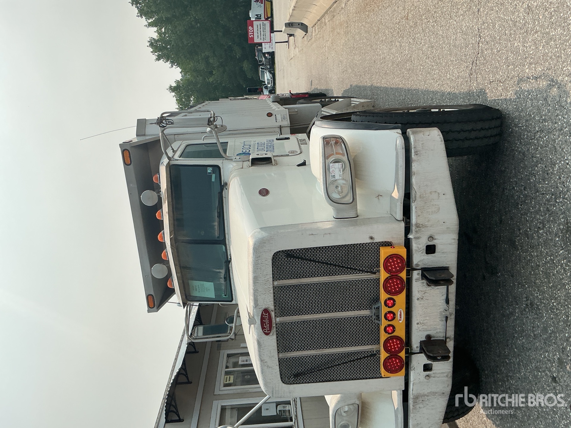 2020 Peterbilt 367