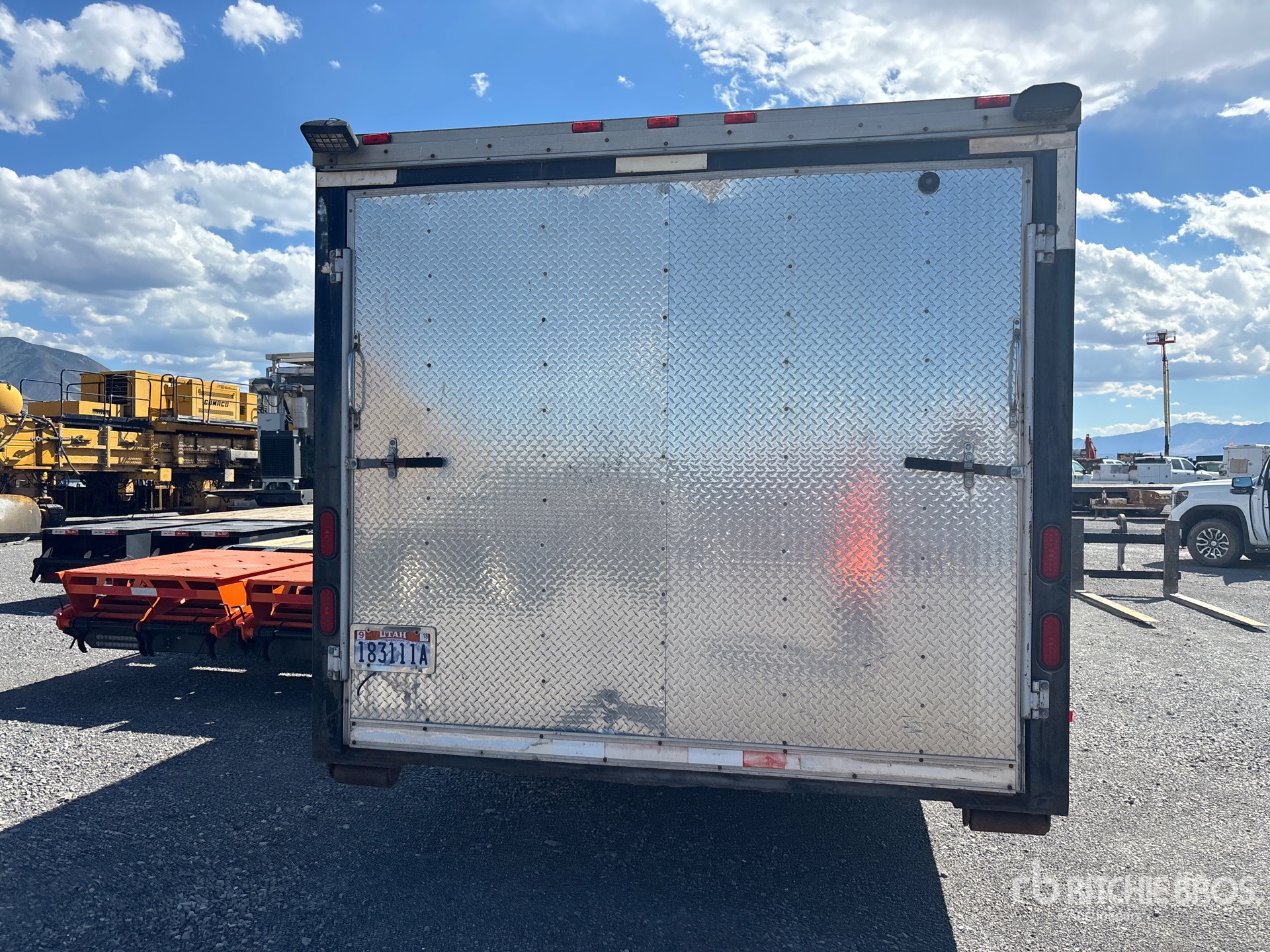 1996 Pace 44 ft Tri/A