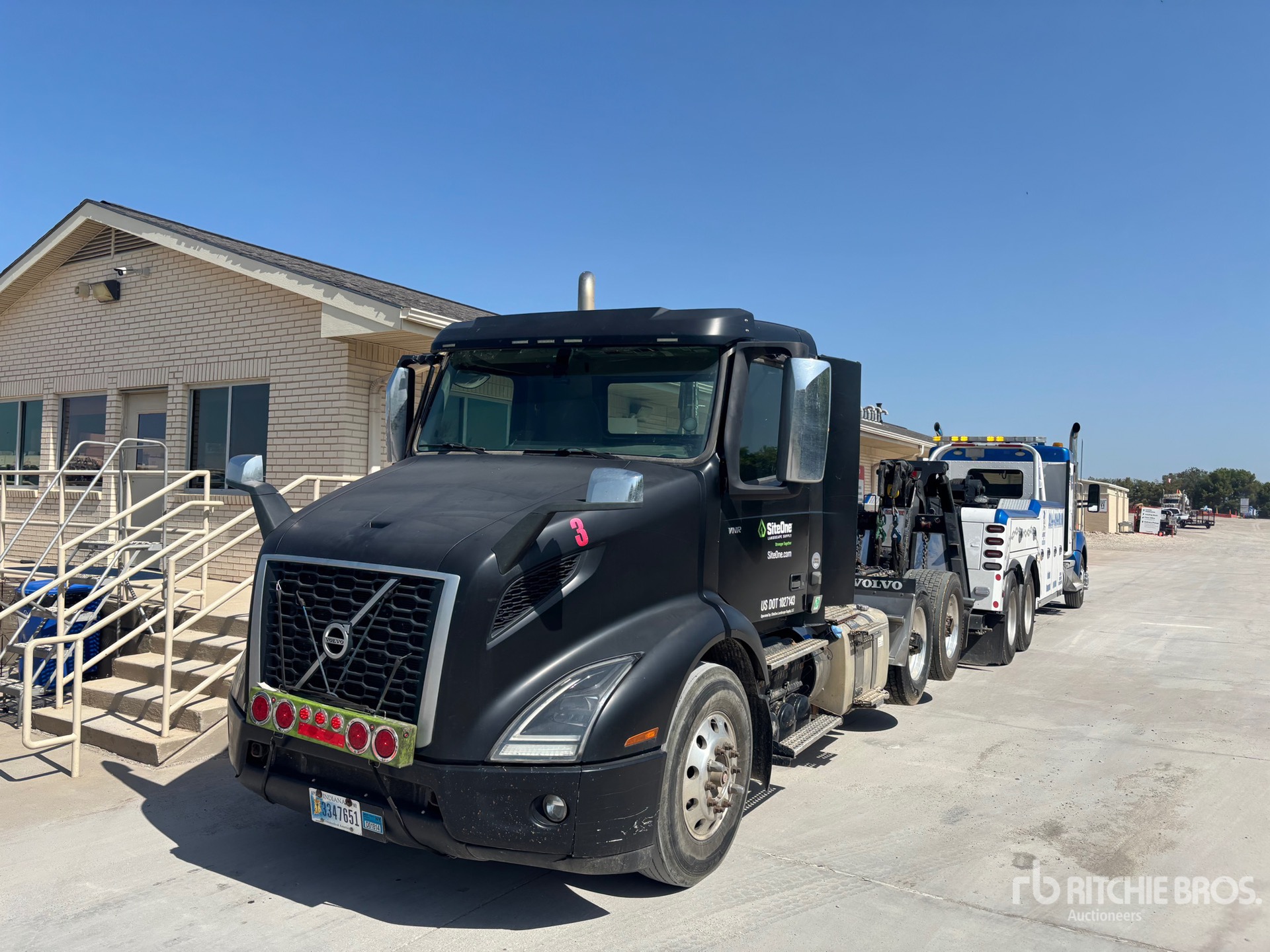 Photo of a 2019 Volvo VNR64T
