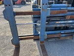 Hydraulics with Fork Positioning Cylinder (on fork carriage)