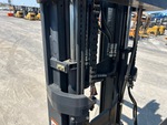Hydraulics with Mast Lift Cylinders