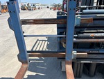 Hydraulics with Fork Positioning Cylinder (on fork carriage)