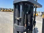Hydraulics with Mast Lift Cylinders