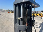 Hydraulics with Mast Lift Cylinders