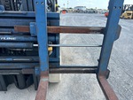 Hydraulics with Fork Positioning Cylinder (on fork carriage)
