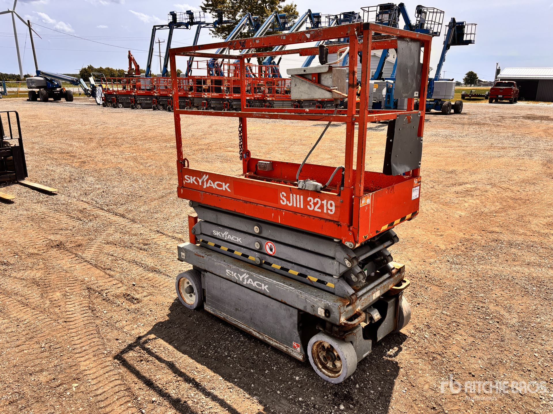2014 Skyjack SJIII3219