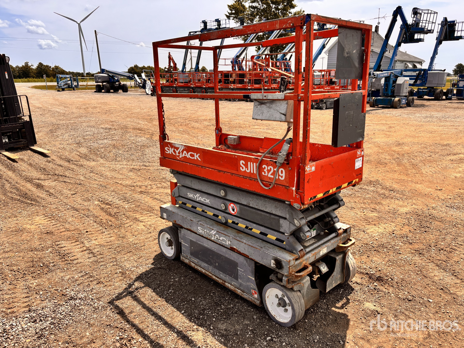 2014 Skyjack SJIII3219