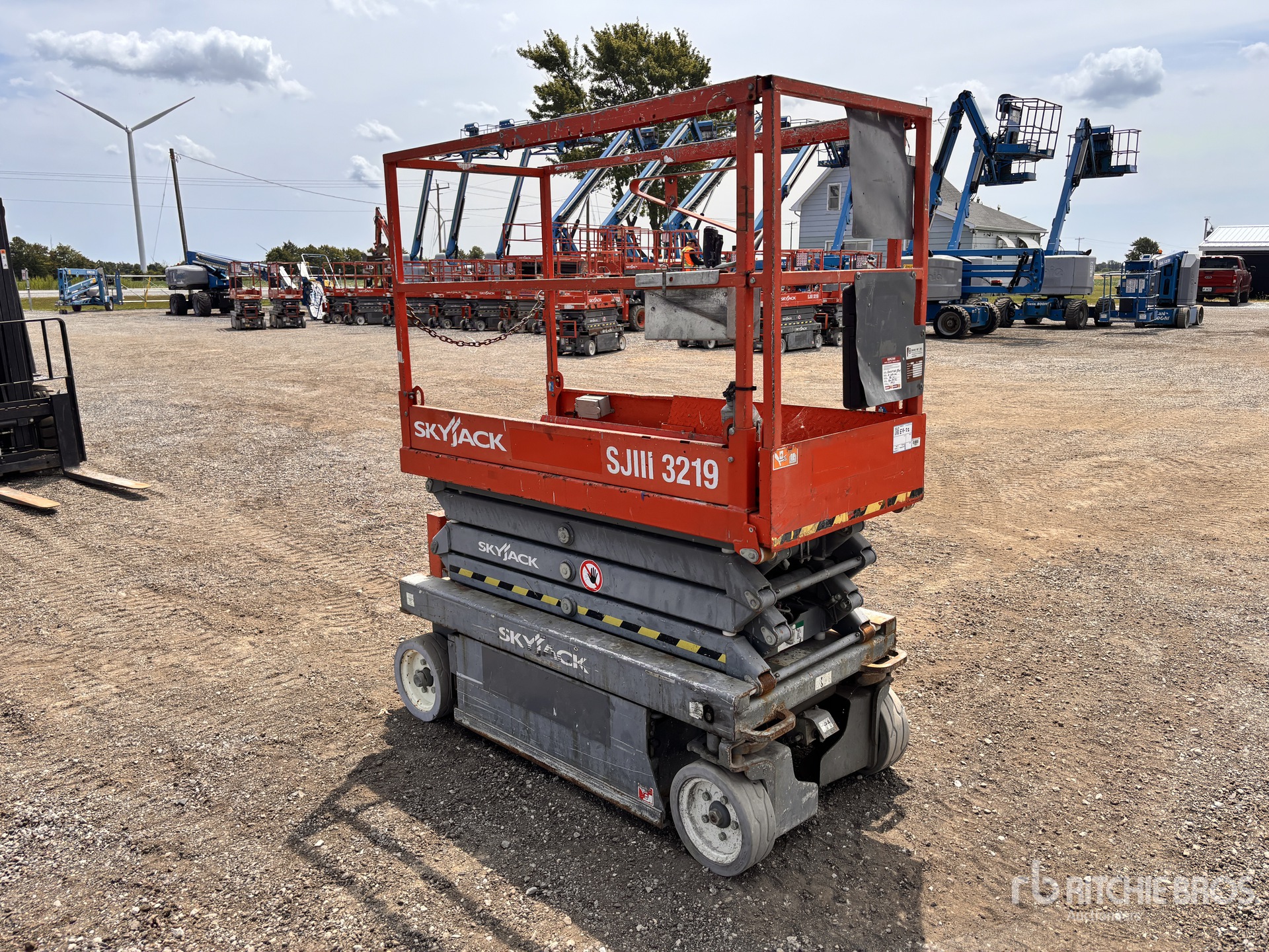 2014 Skyjack SJIII3219