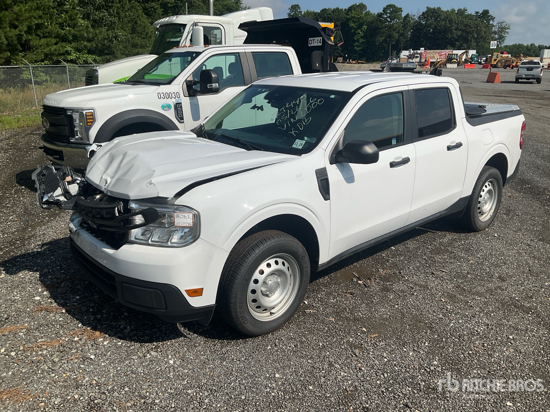 General Appearance with Picture, Left Front Corner
