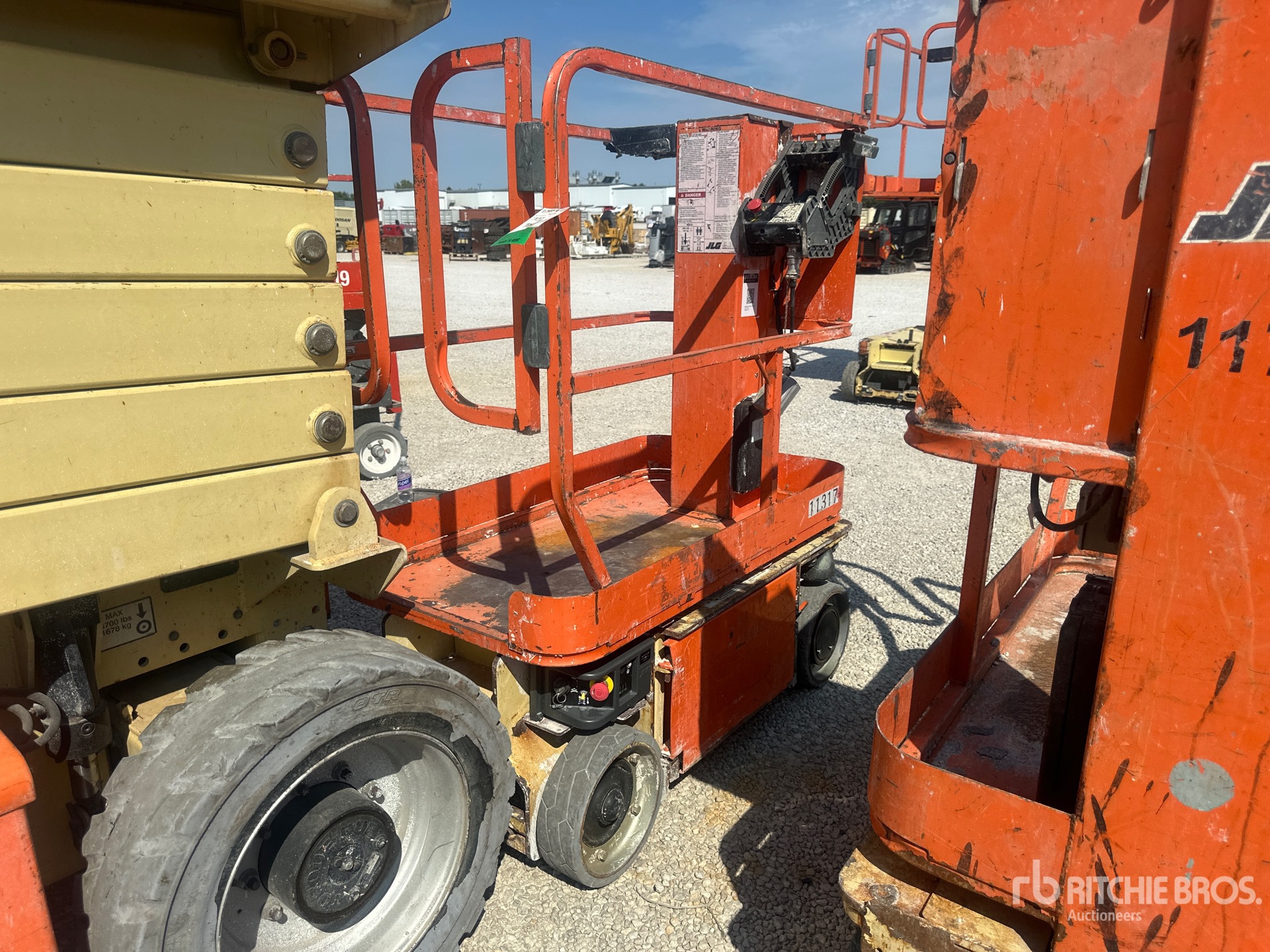 2007 JLG 1230ES