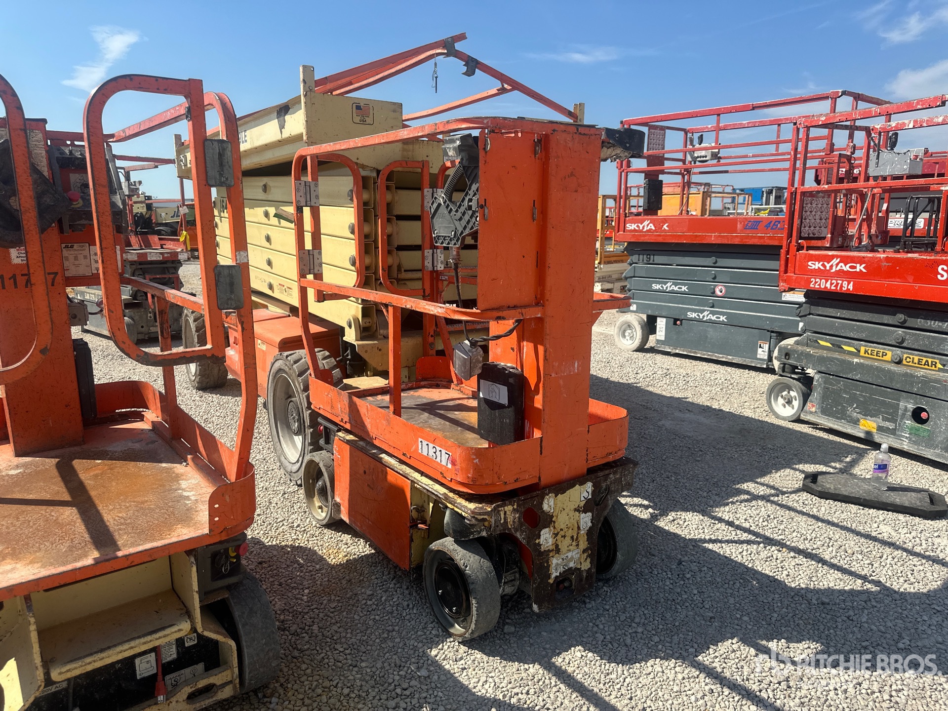2007 JLG 1230ES