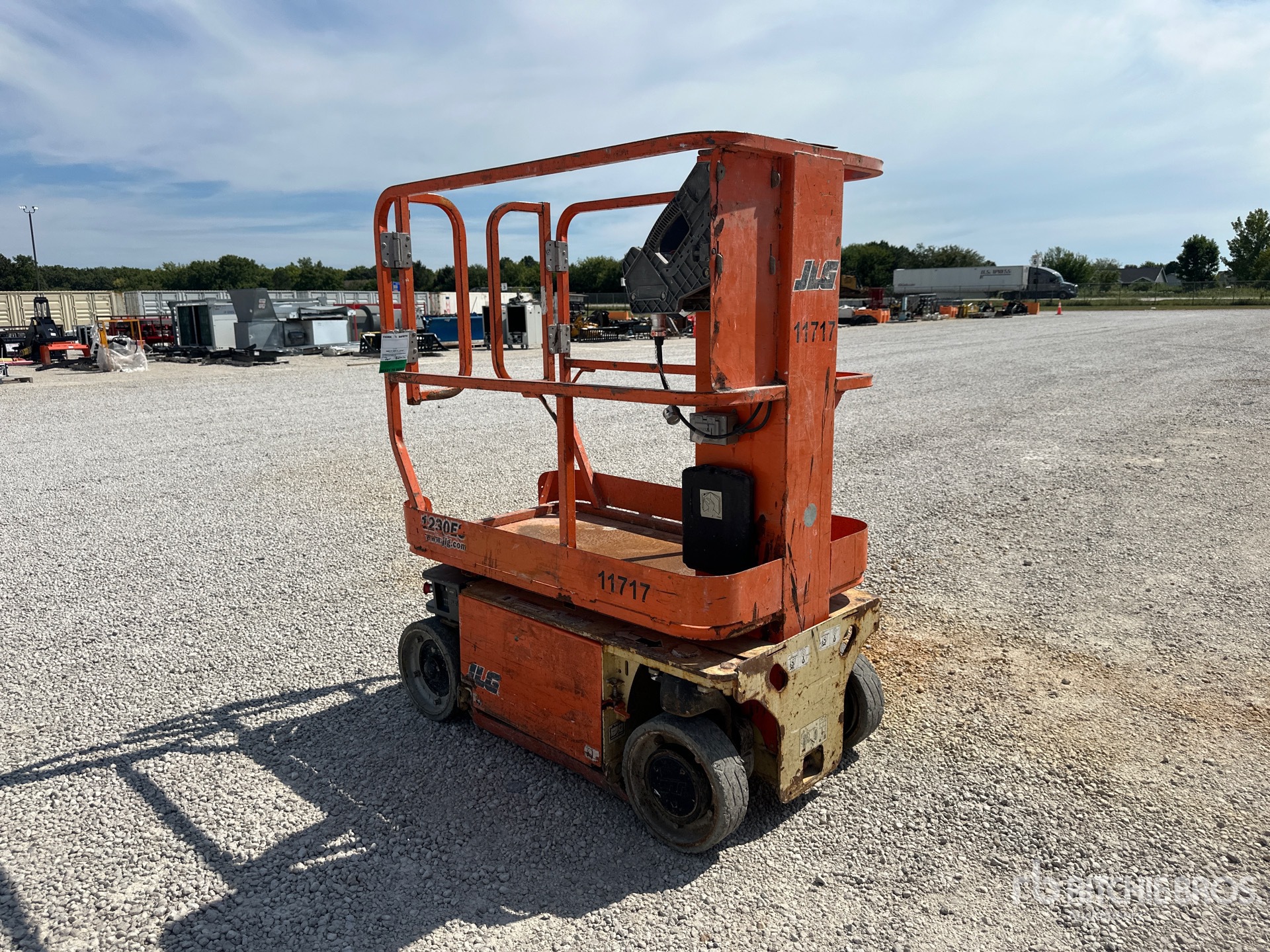 2008 JLG 1230ES