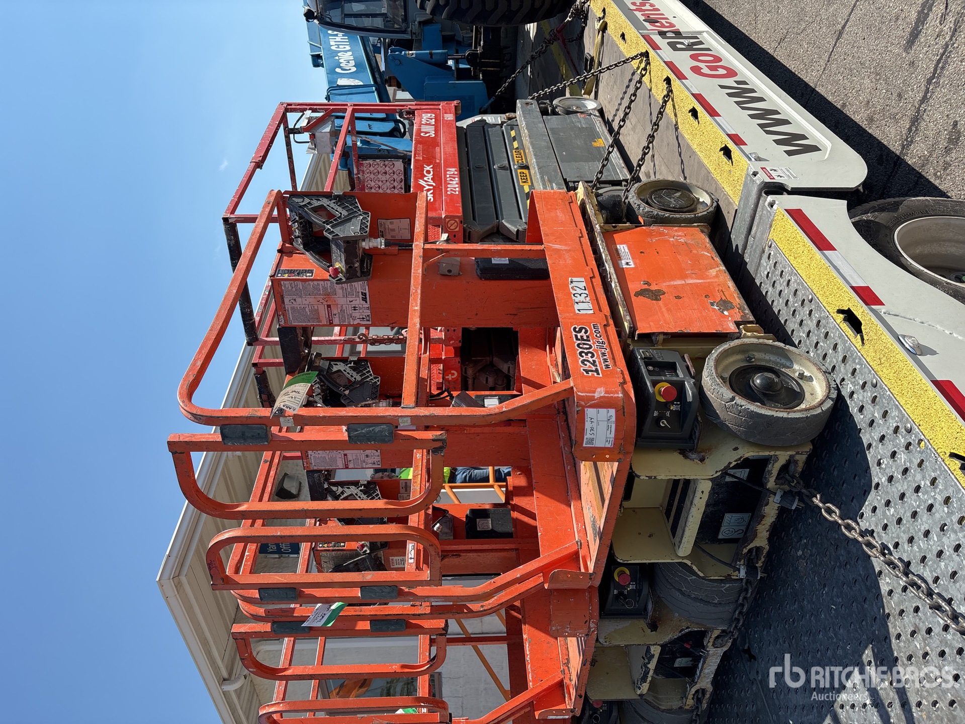 2008 JLG 1230ES