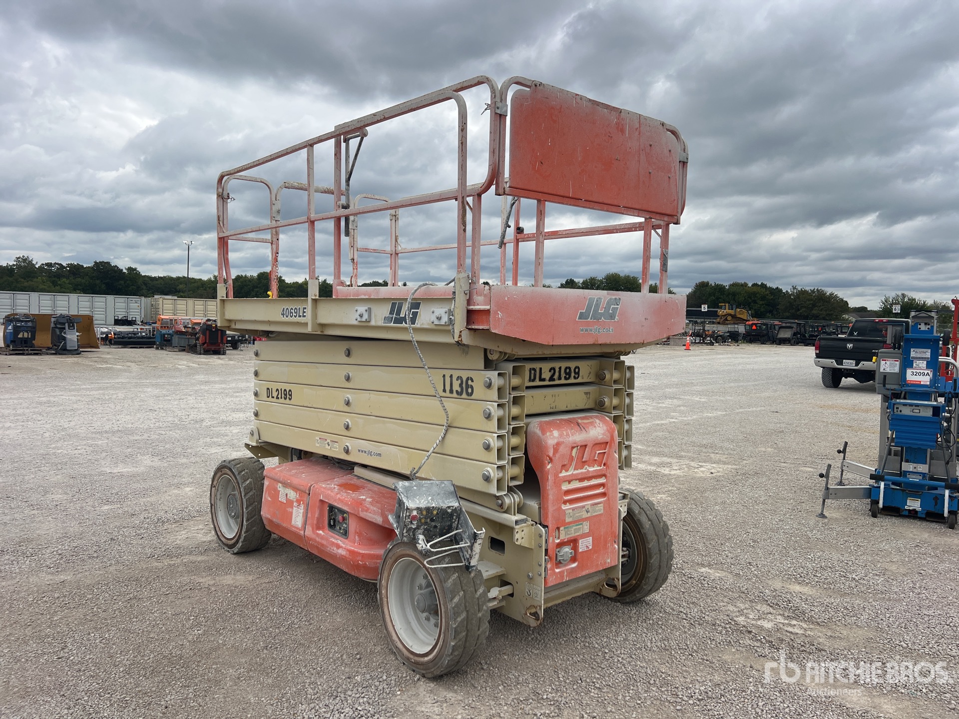 2008 JLG 4069LE