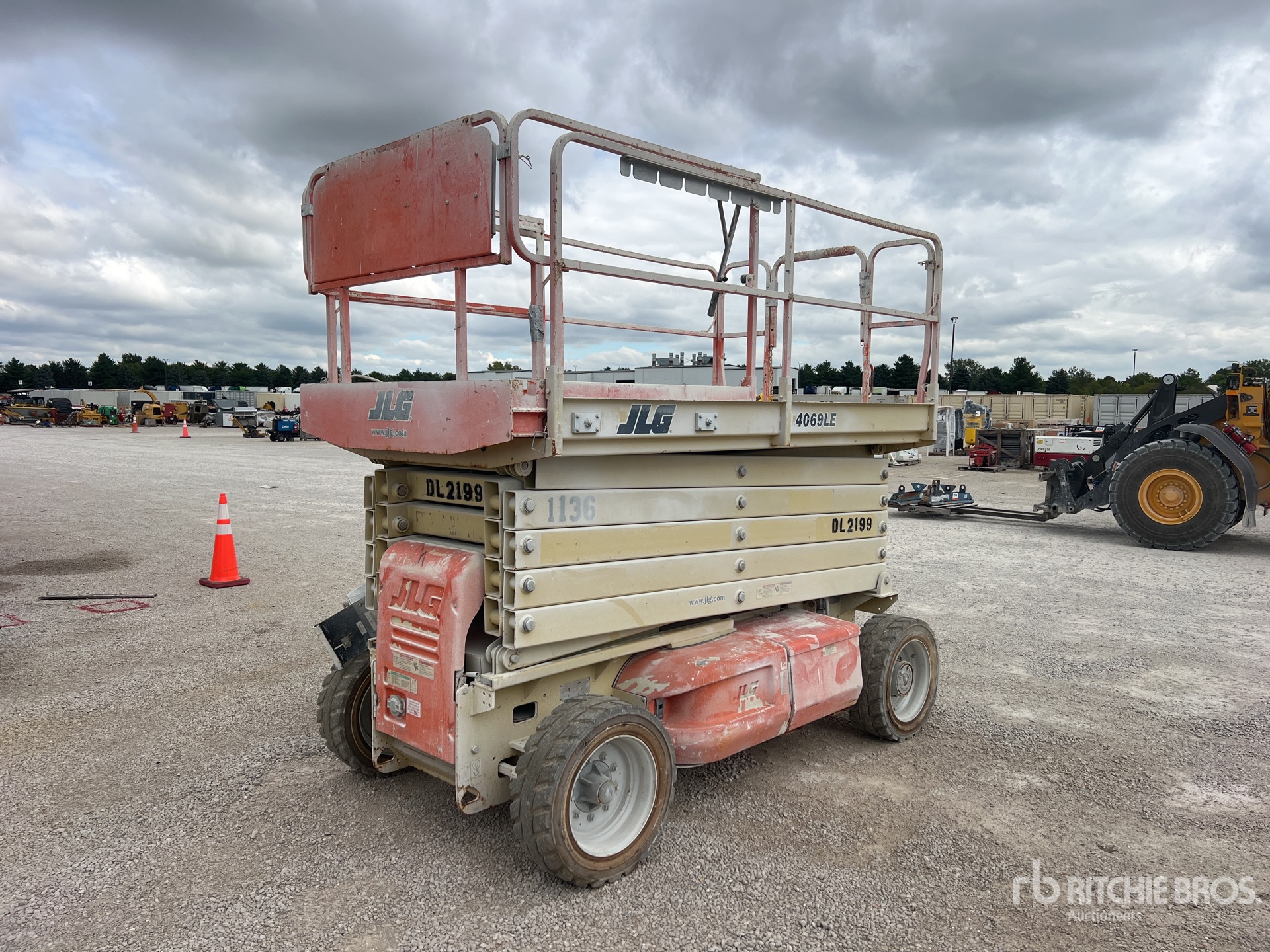 Photo of 2008 JLG 4069LE